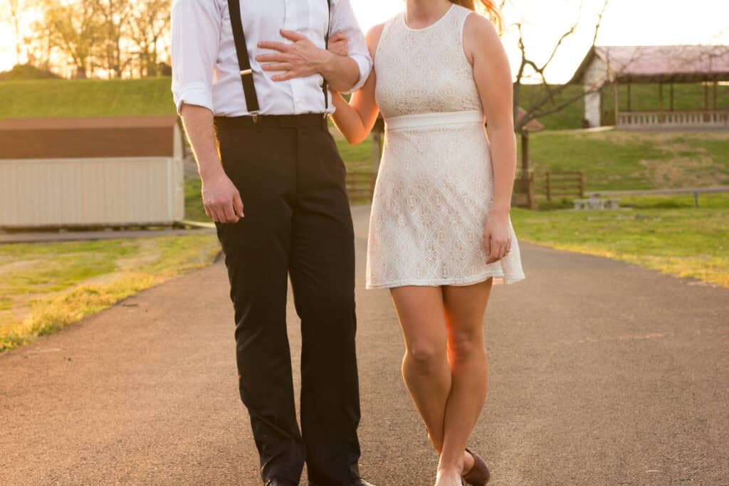 teens dressed for prom