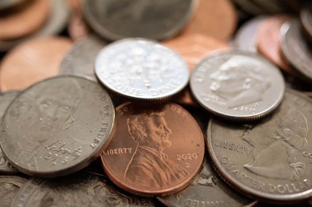 pile of American coins