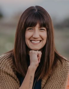 Headshot of Heather Avis