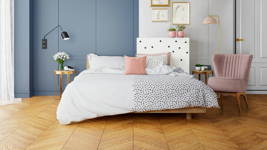 bedroom in polka dots and flowers