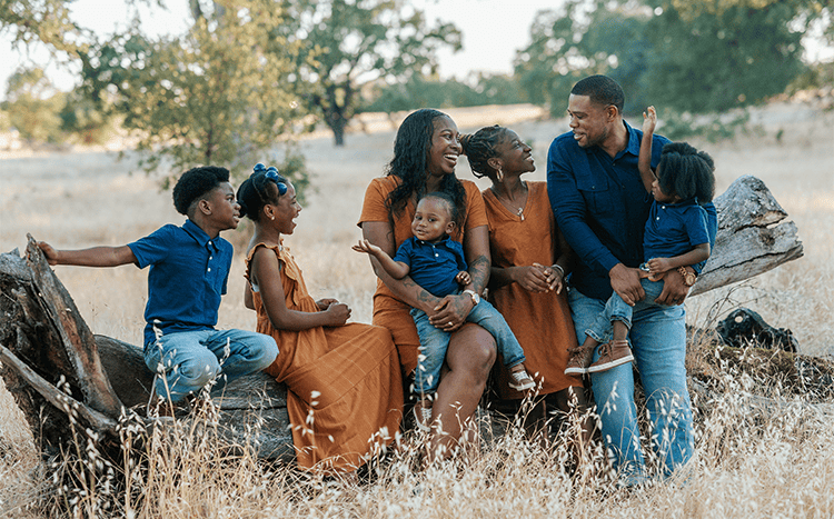 Jeffrey, Khylii, Destarra holding Pasqual, Khaliya, and Patrick holding Patrick