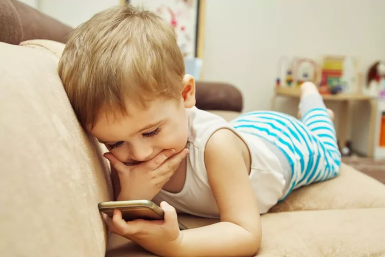Toddler on a smartphone
