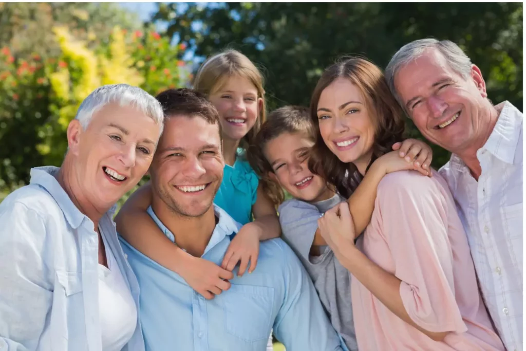 boomerang kids together with their parents