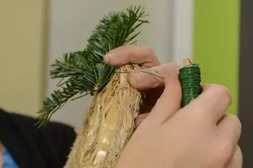 Making an Advent Wreath