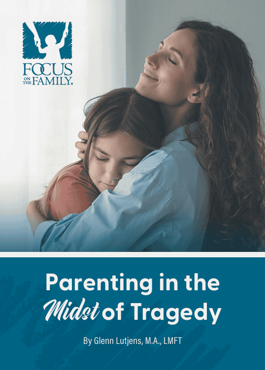 Cover of the booklet "Parenting in the Midst of Tragedy"